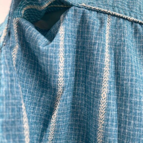 ROYAL ROBBINS Shirt Size Medium Button Down NWT Vista Travel Vacation S/S Blue - Picture 10 of 15